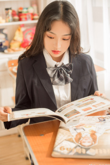 神奇女侠vs怪兽们